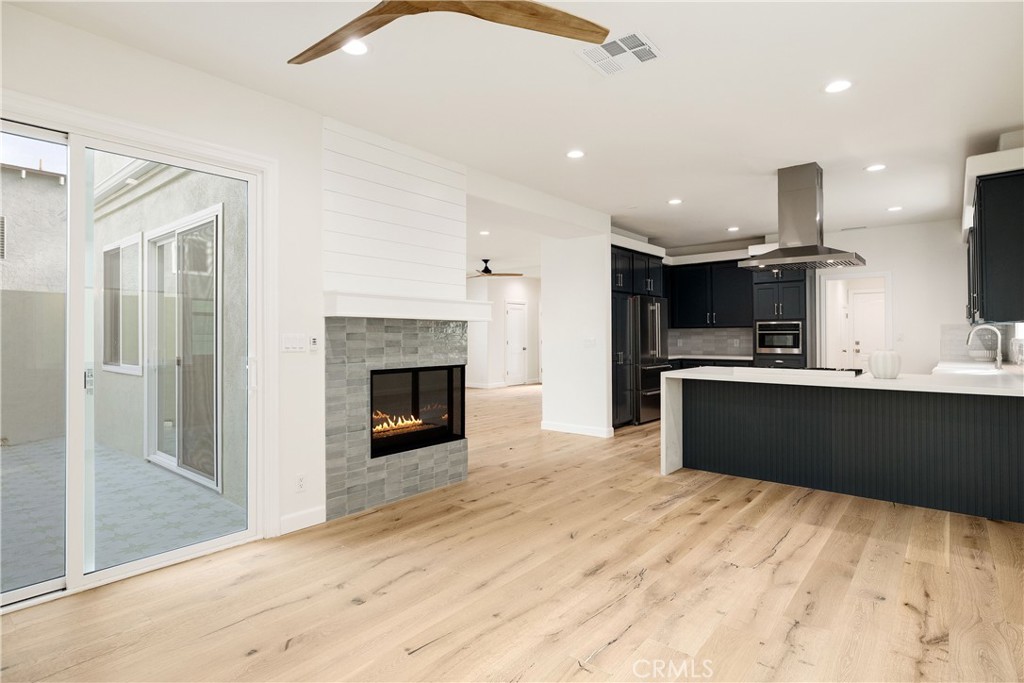 1707 Marshallfield A