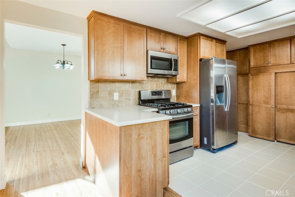 439 Longfellow