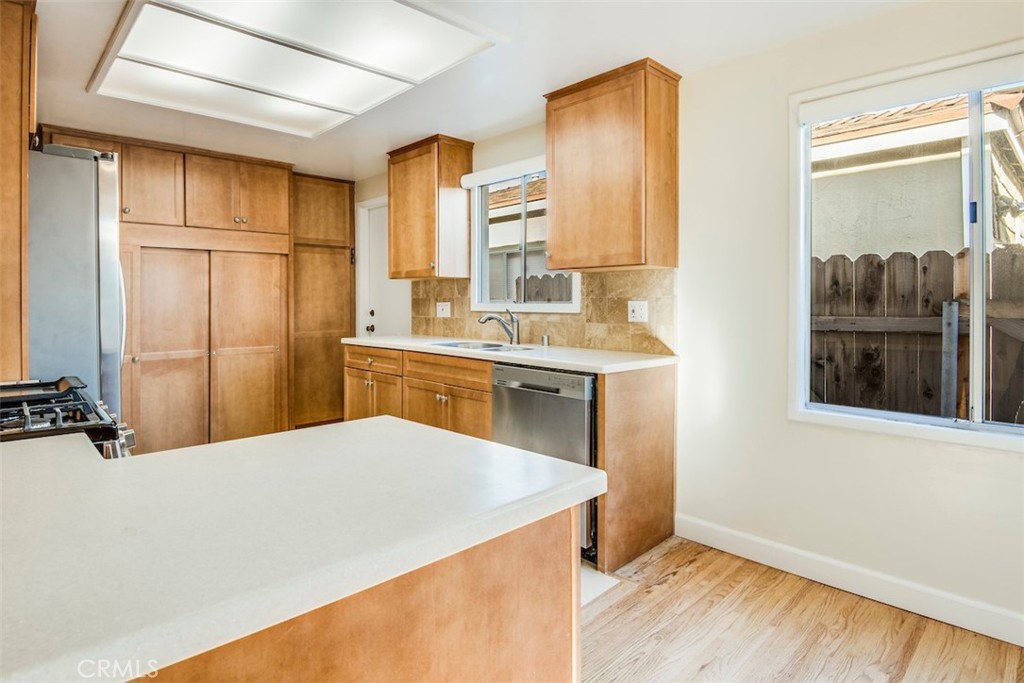 439 Longfellow