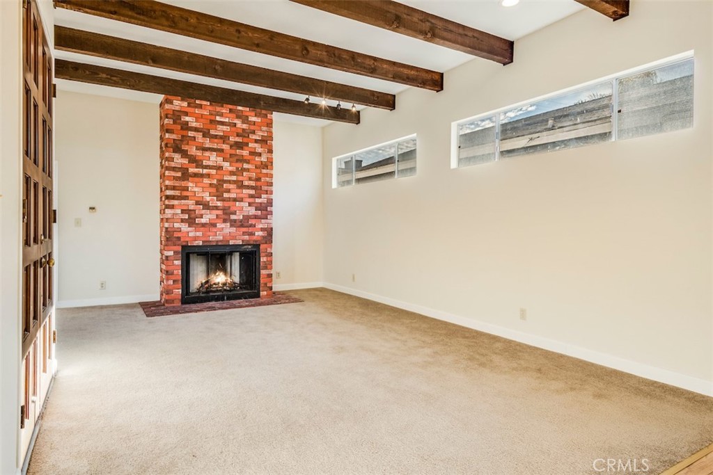 439 Longfellow
