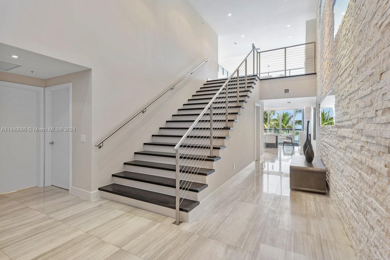 6899 Collins Ave Unit: 404