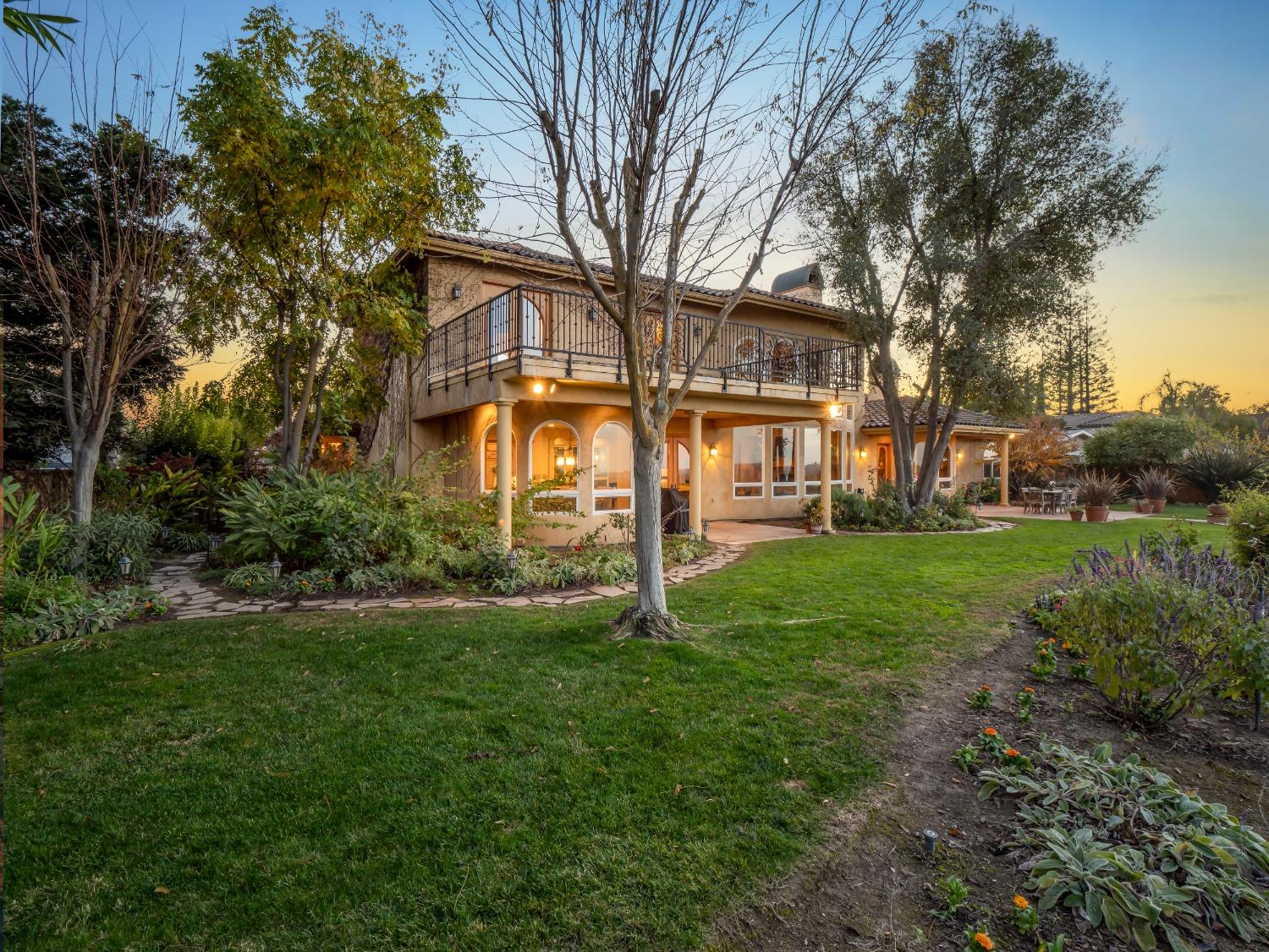 4140 W Alluvial Avenue