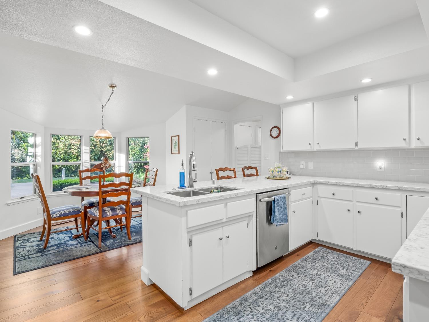 2848 W Locust Avenue