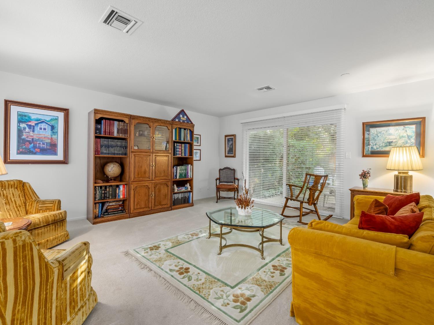 2848 W Locust Avenue