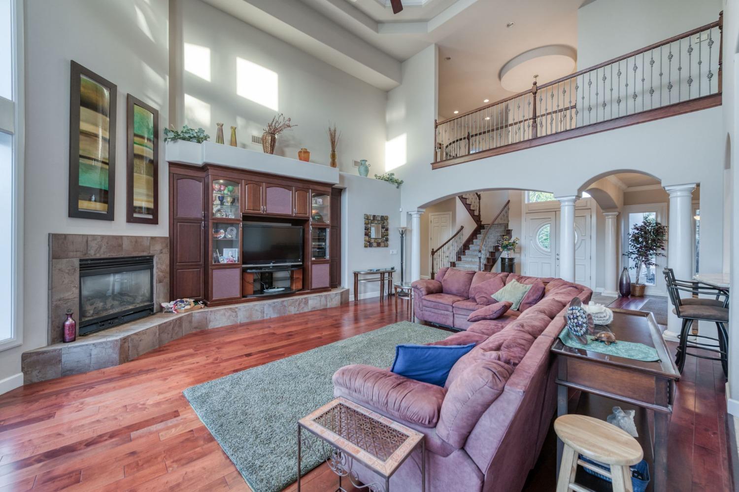 2723 W Lake Van Ness Circle