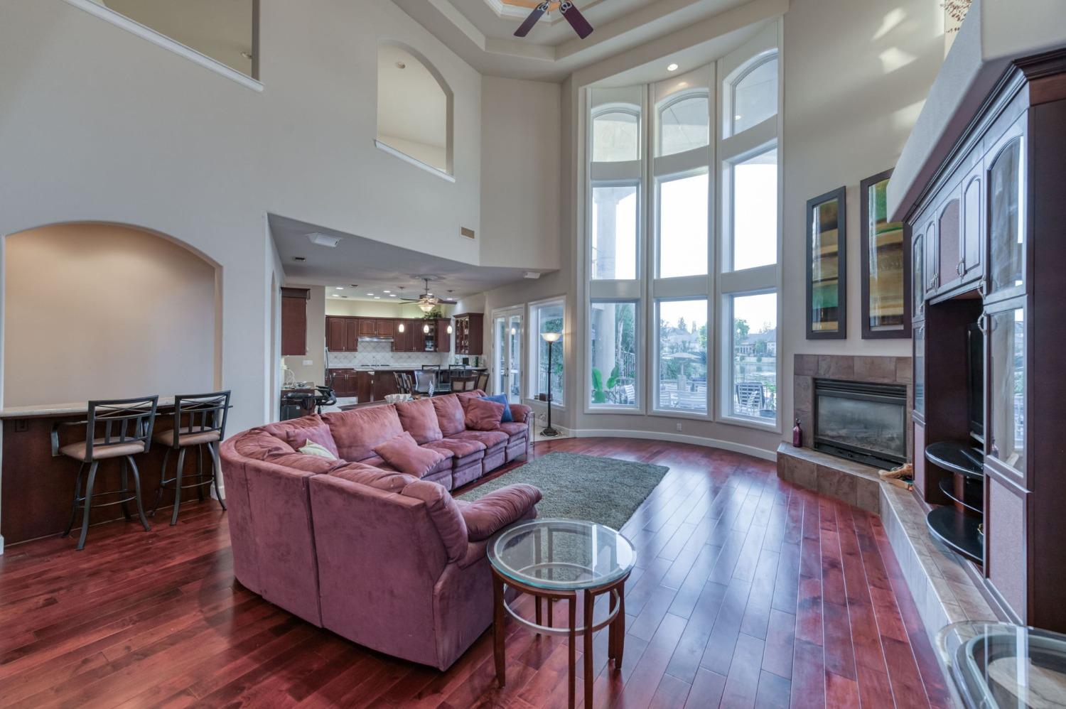 2723 W Lake Van Ness Circle