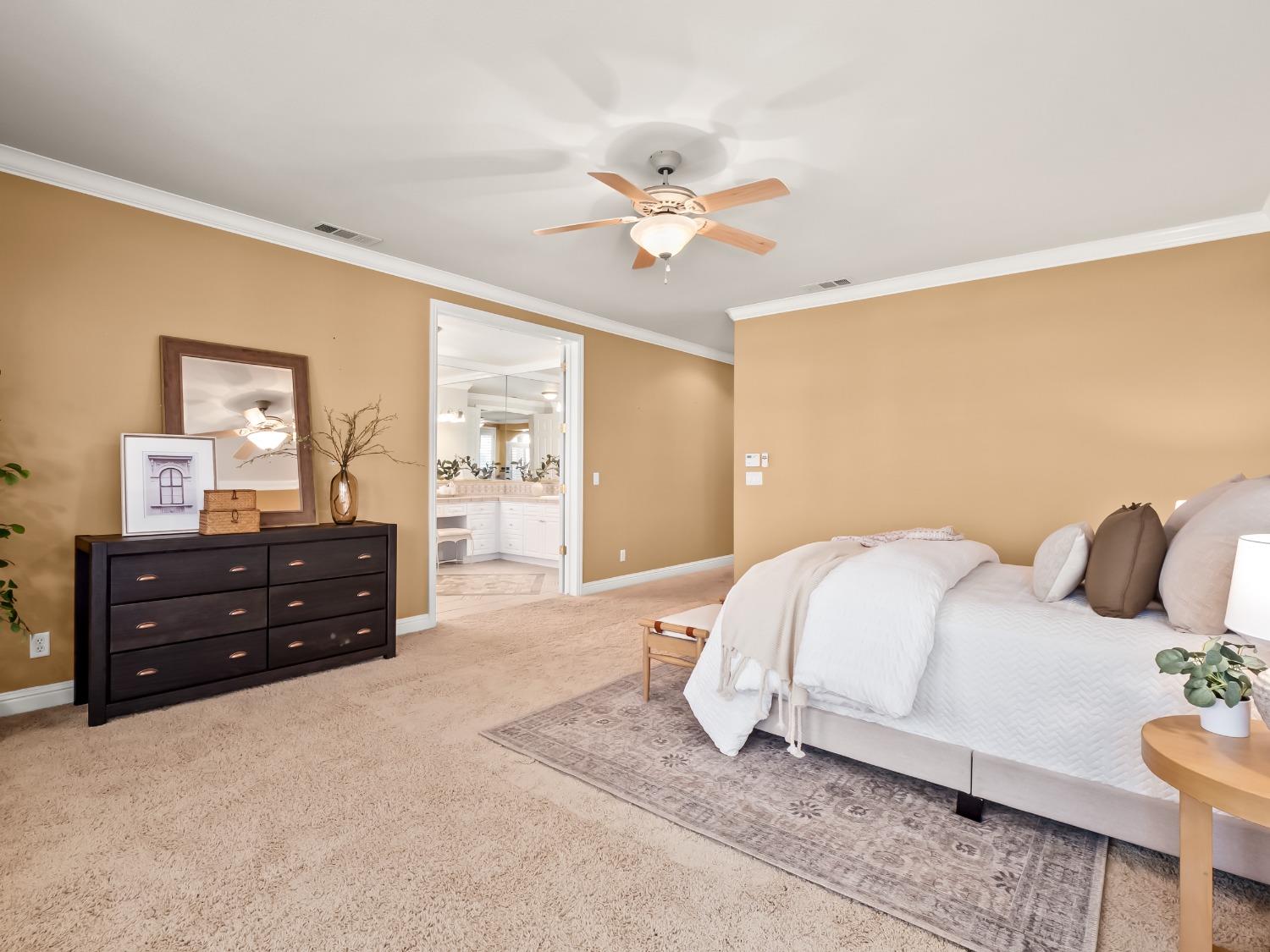 2567 W Lake Van Ness Circle