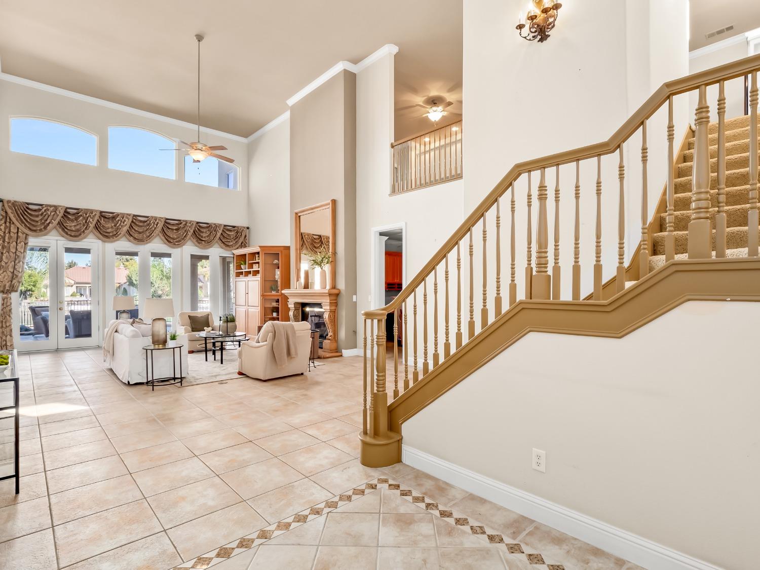 2567 W Lake Van Ness Circle
