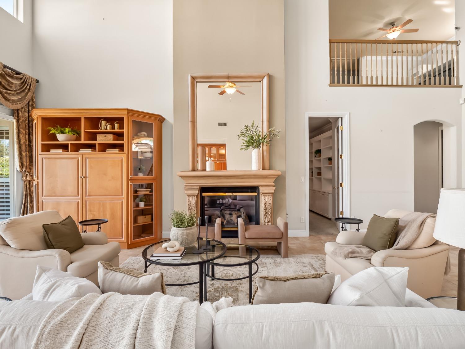 2567 W Lake Van Ness Circle