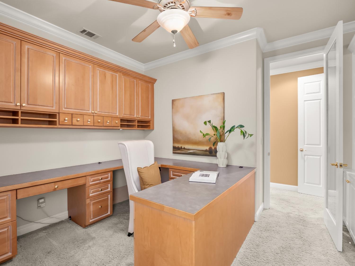 2567 W Lake Van Ness Circle