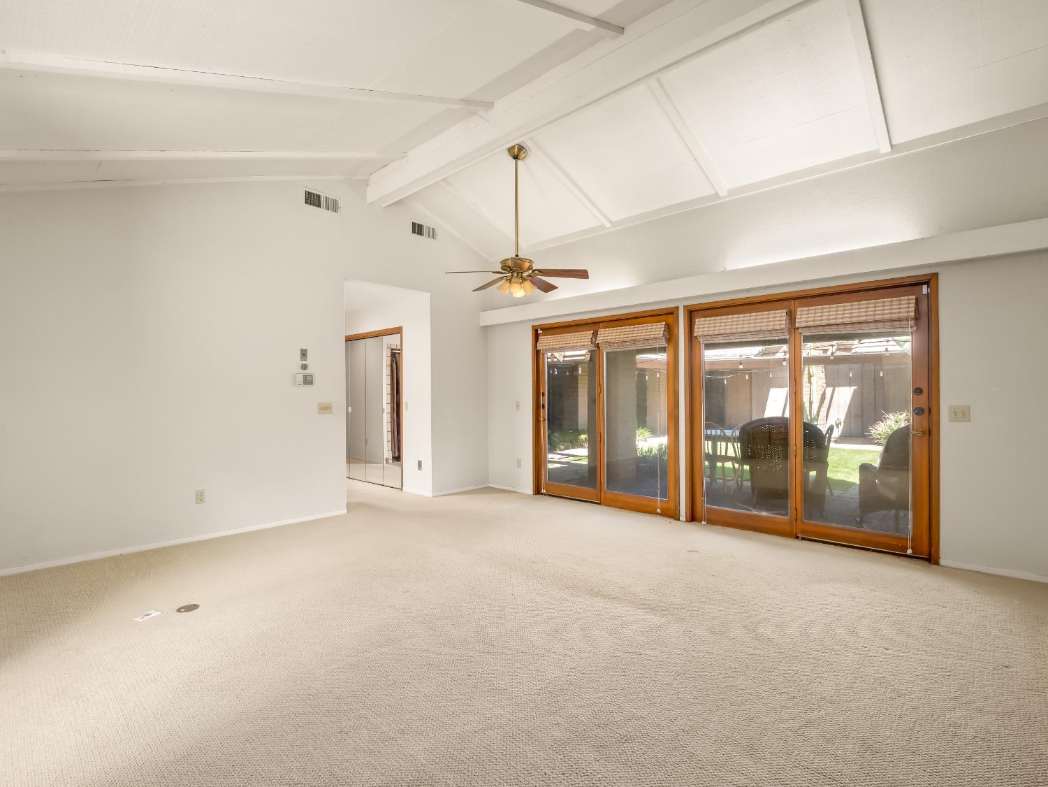 2414 Country Club Lane
