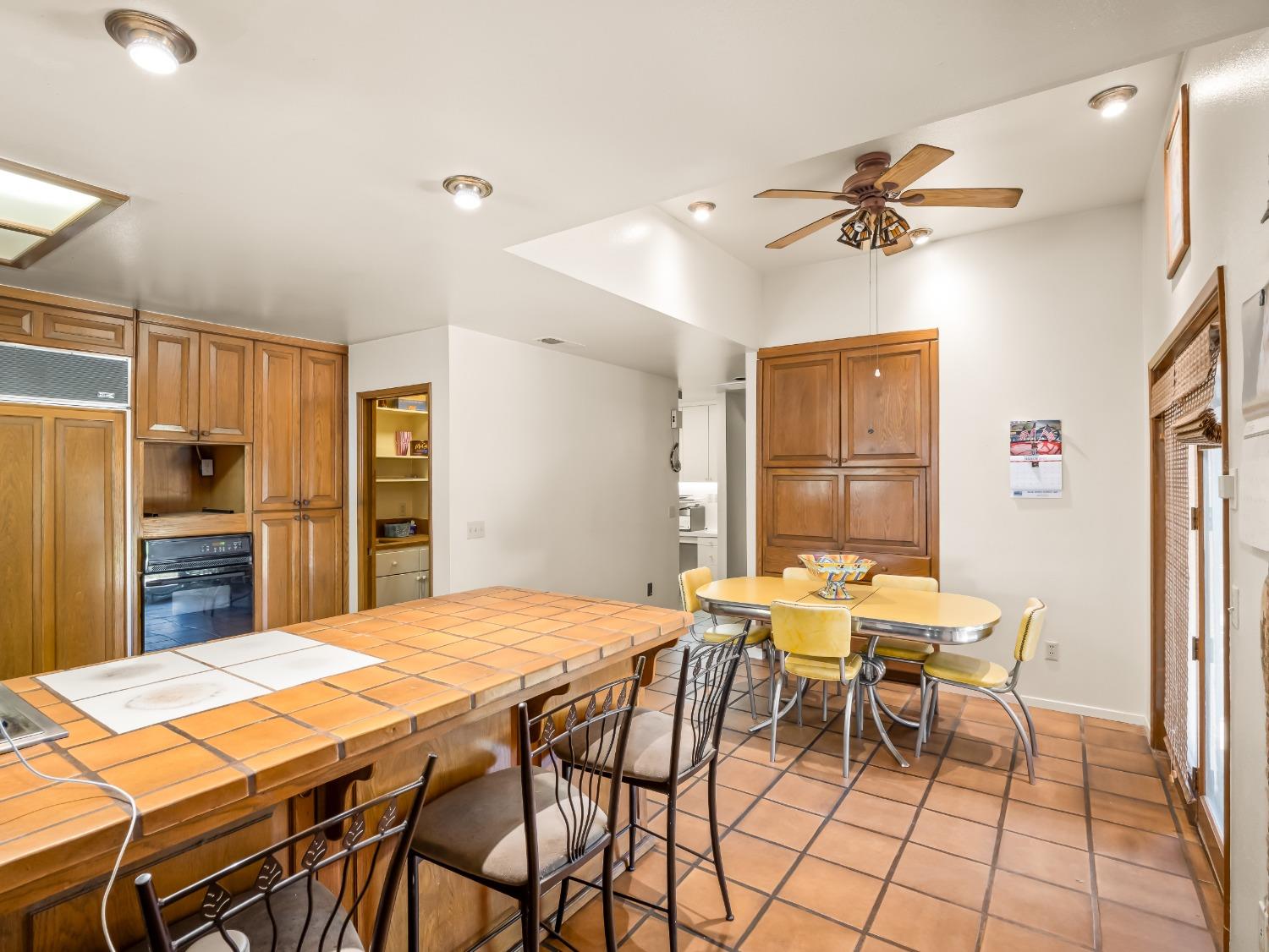 2414 Country Club Lane