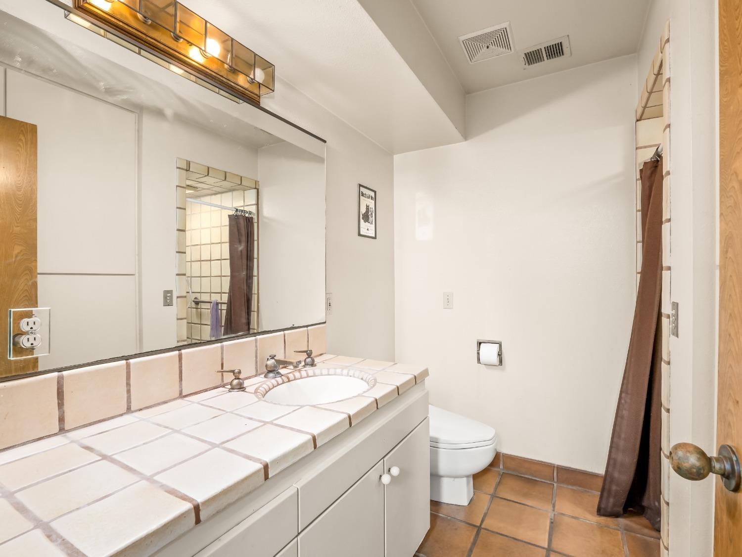 2414 Country Club Lane