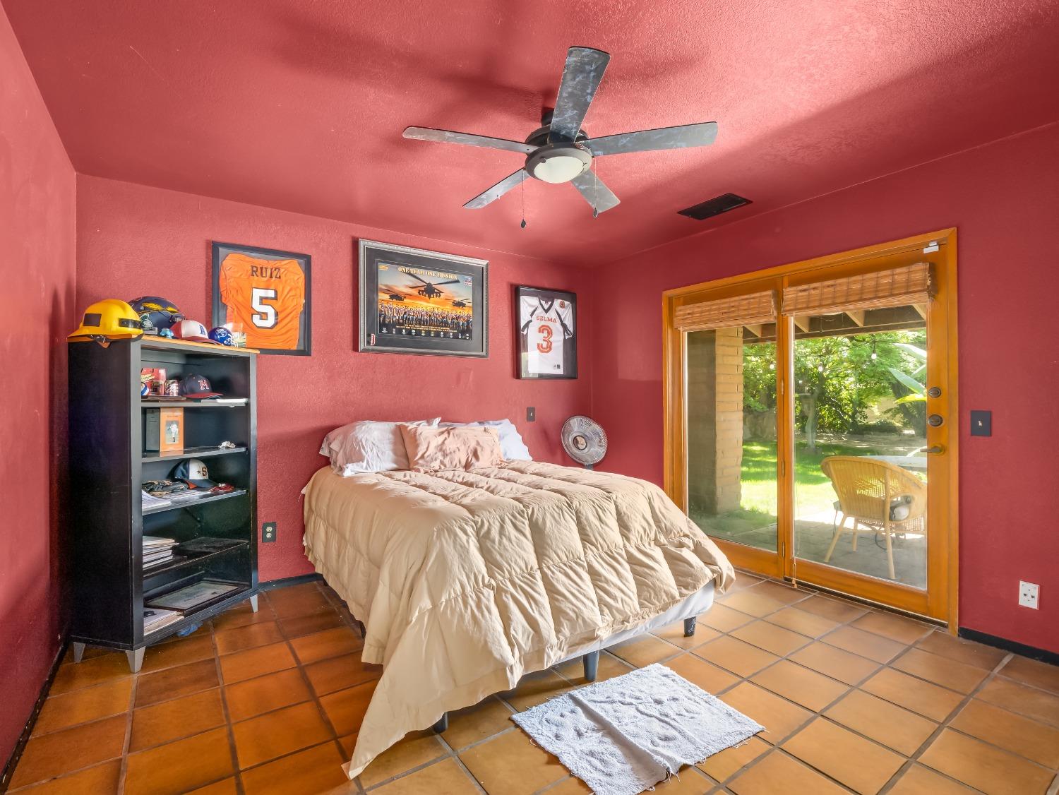 2414 Country Club Lane