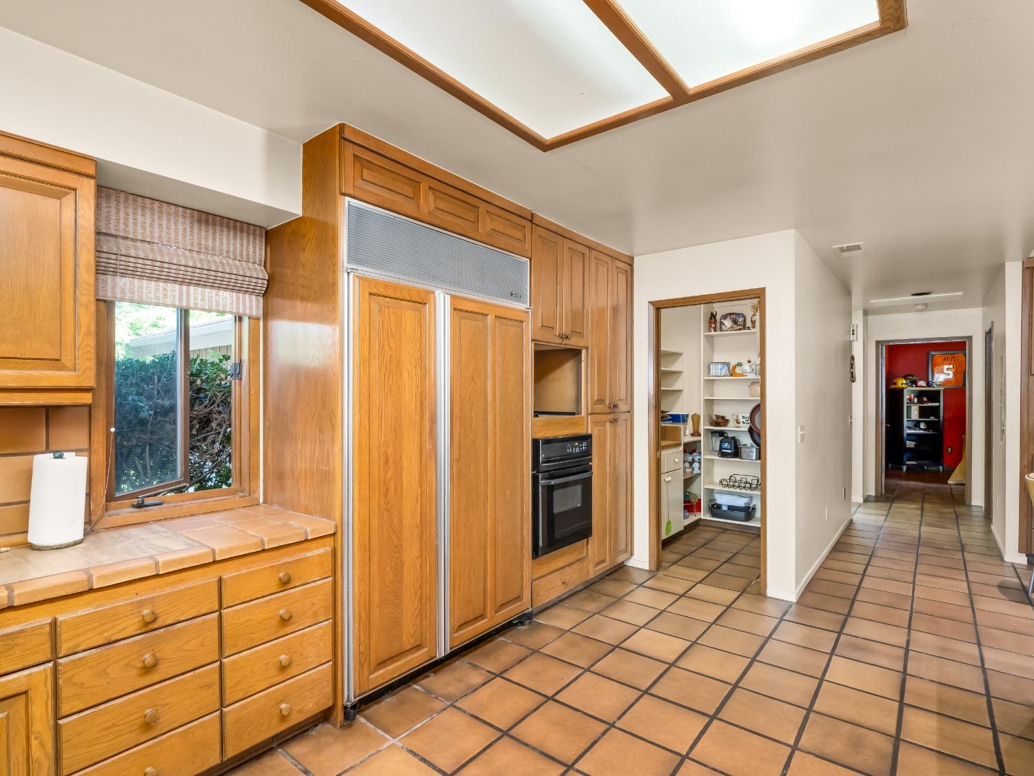 2414 Country Club Lane