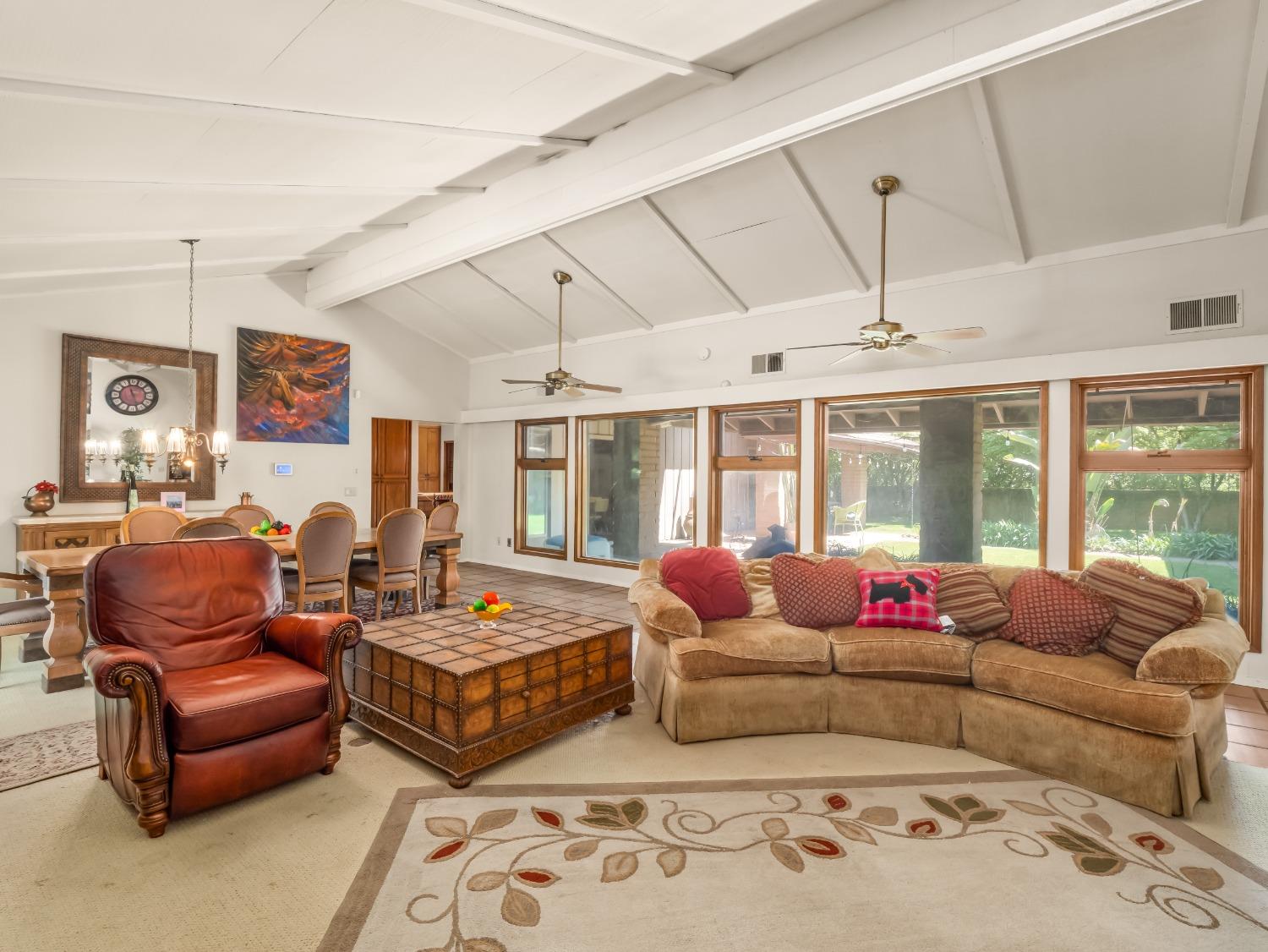 2414 Country Club Lane
