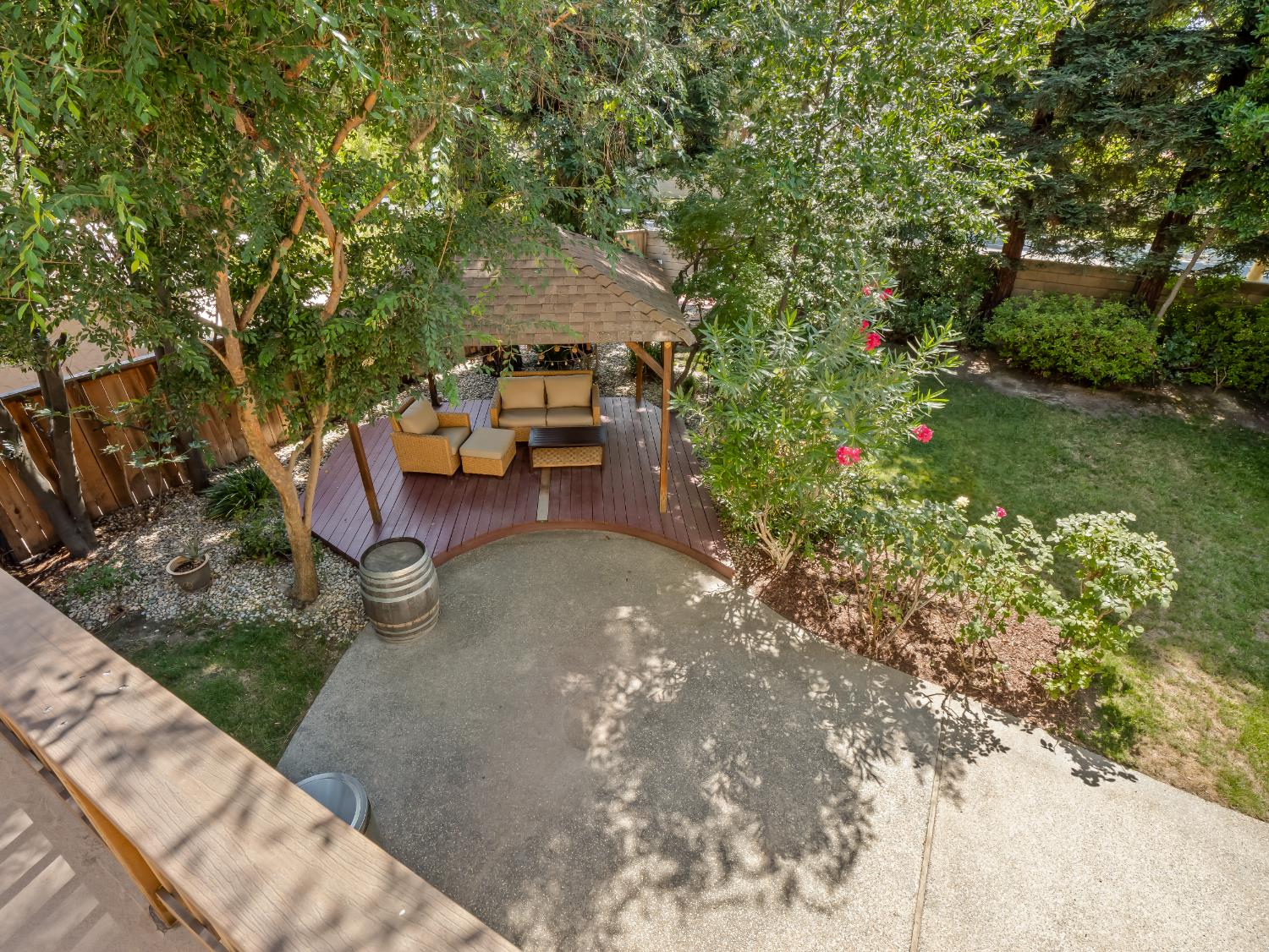 811 E Country View Circle