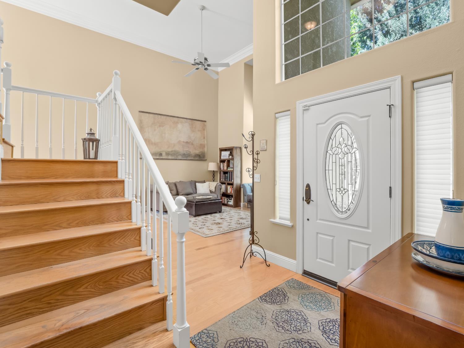 811 E Country View Circle