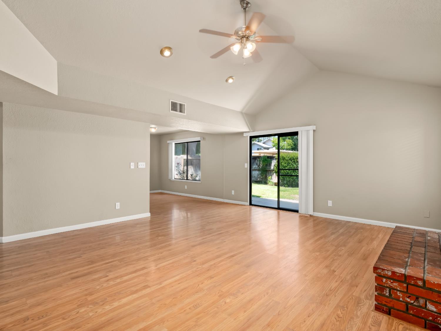 461 E Alluvial Avenue # 105
