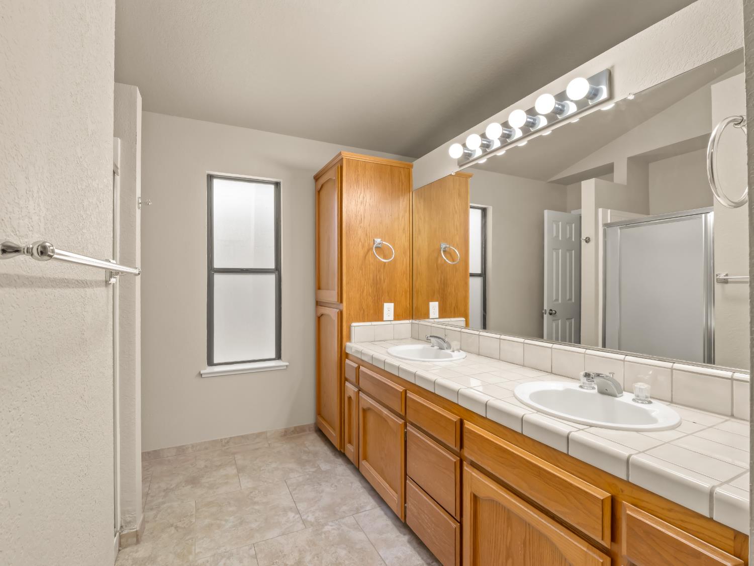 461 E Alluvial Avenue # 105