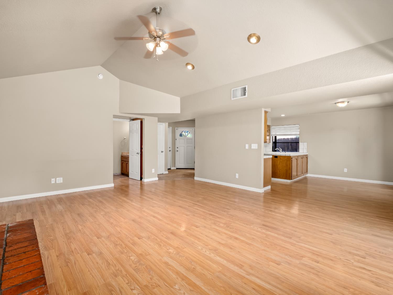 461 E Alluvial Avenue # 105