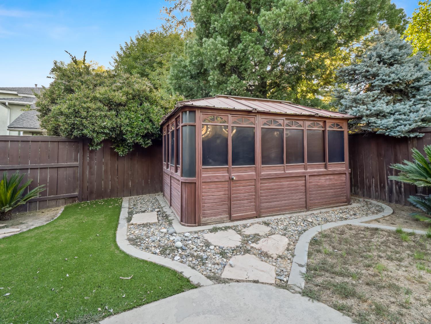 10613 N Sea Shell