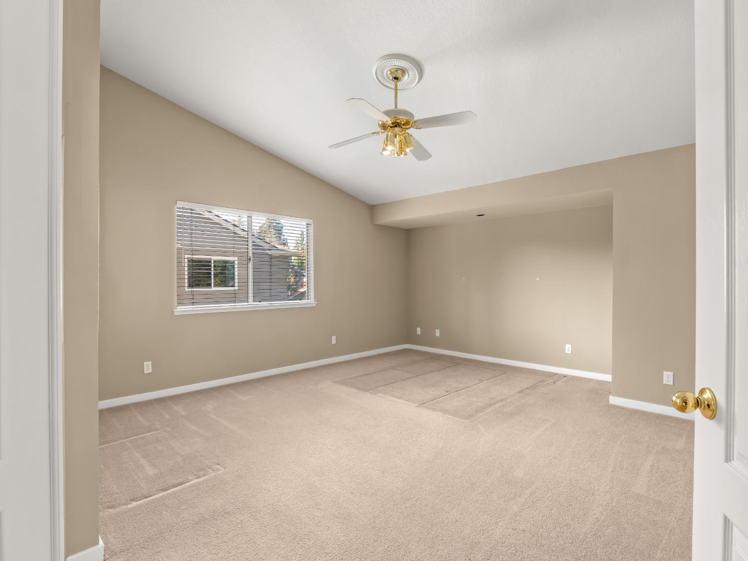 10613 N Sea Shell