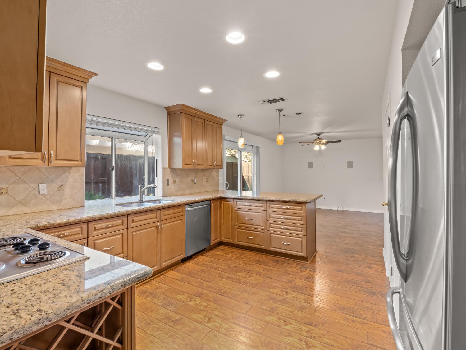 10613 N Sea Shell