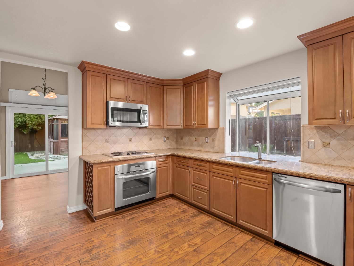 10613 N Sea Shell