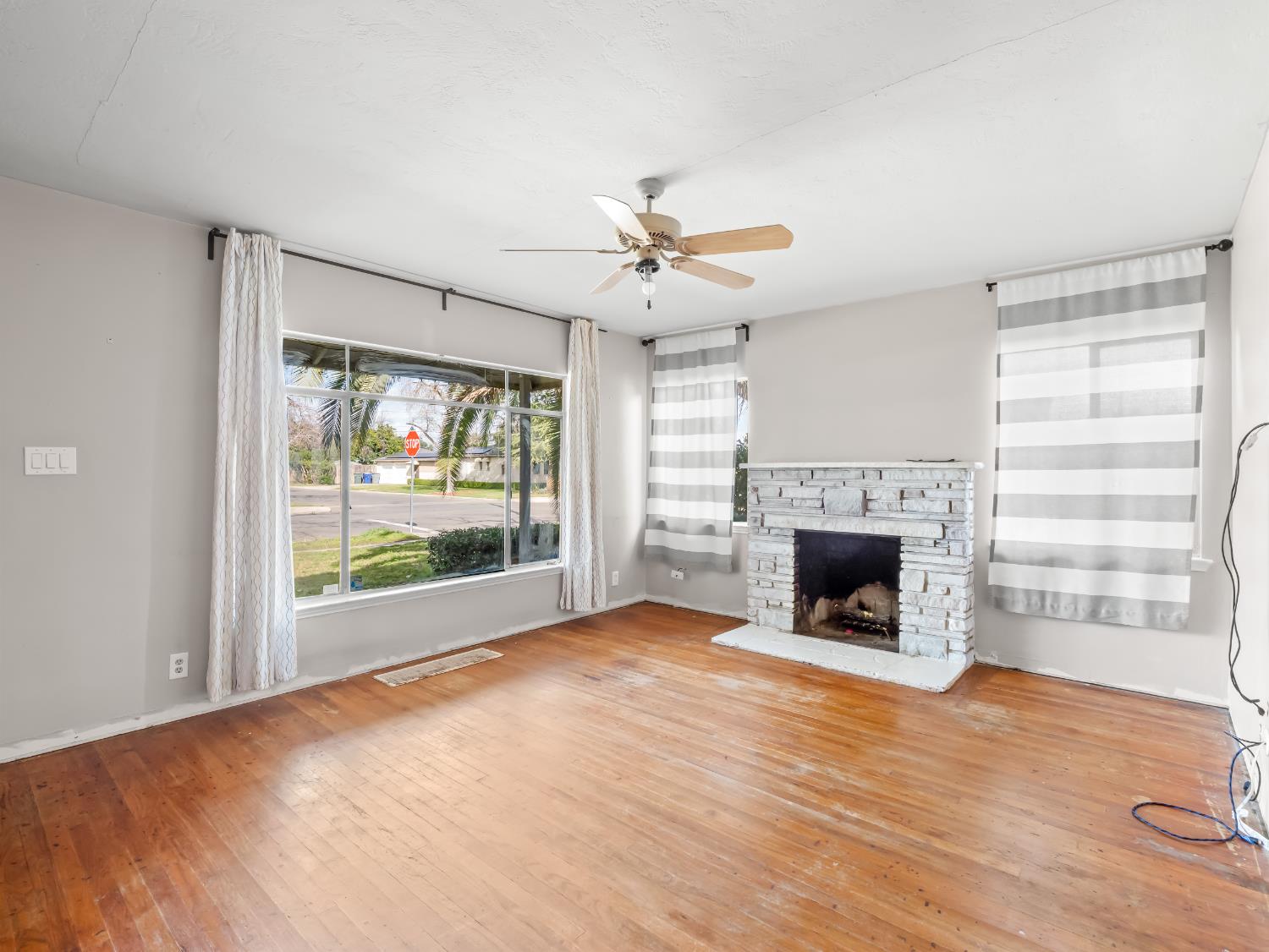 303 W Fedora Avenue