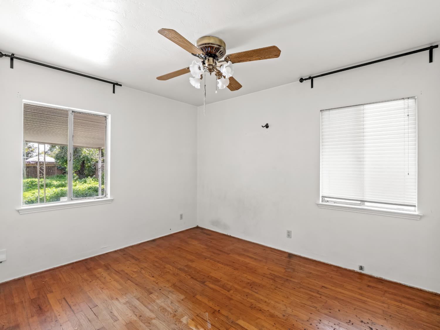 303 W Fedora Avenue