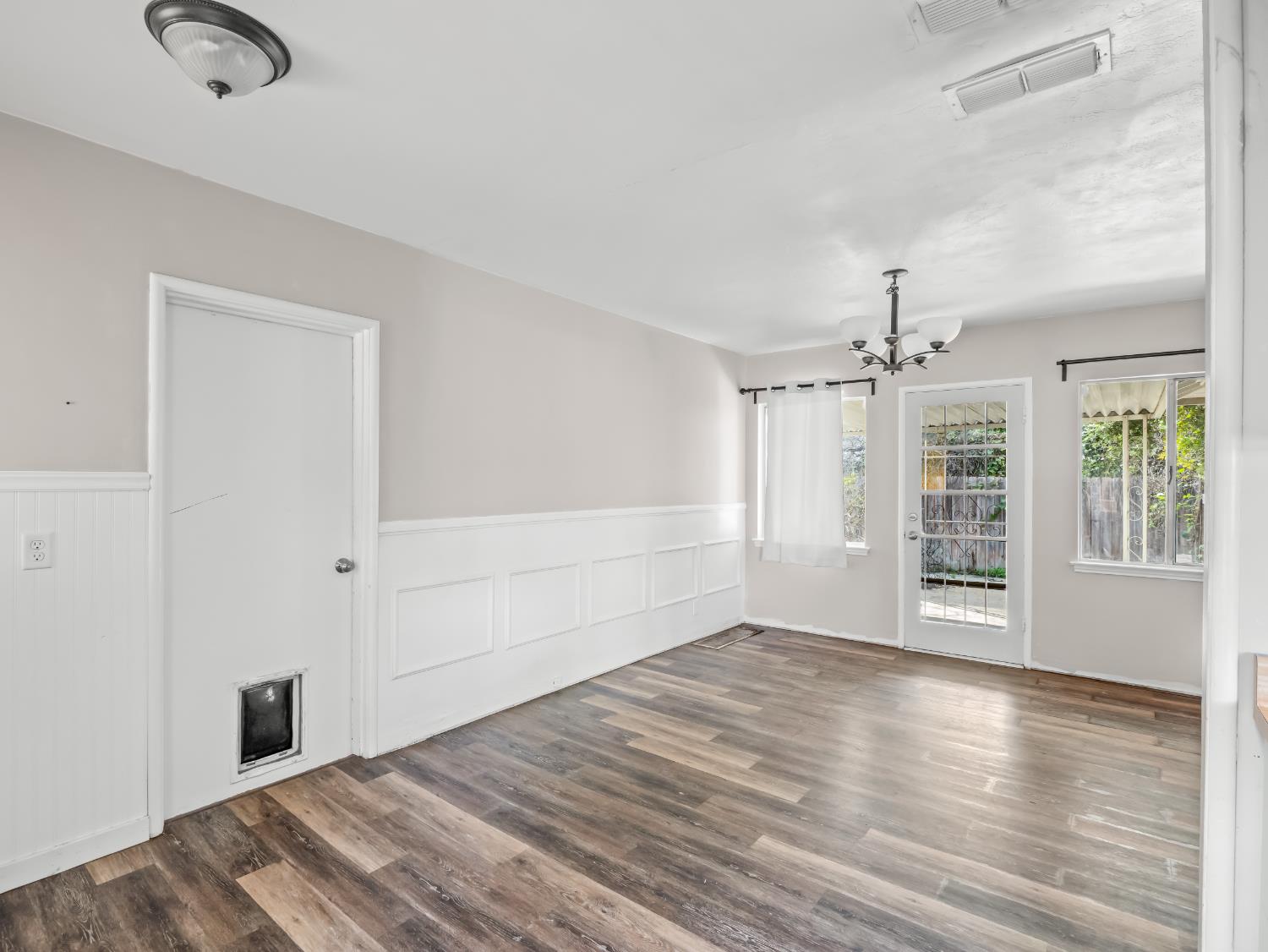 303 W Fedora Avenue