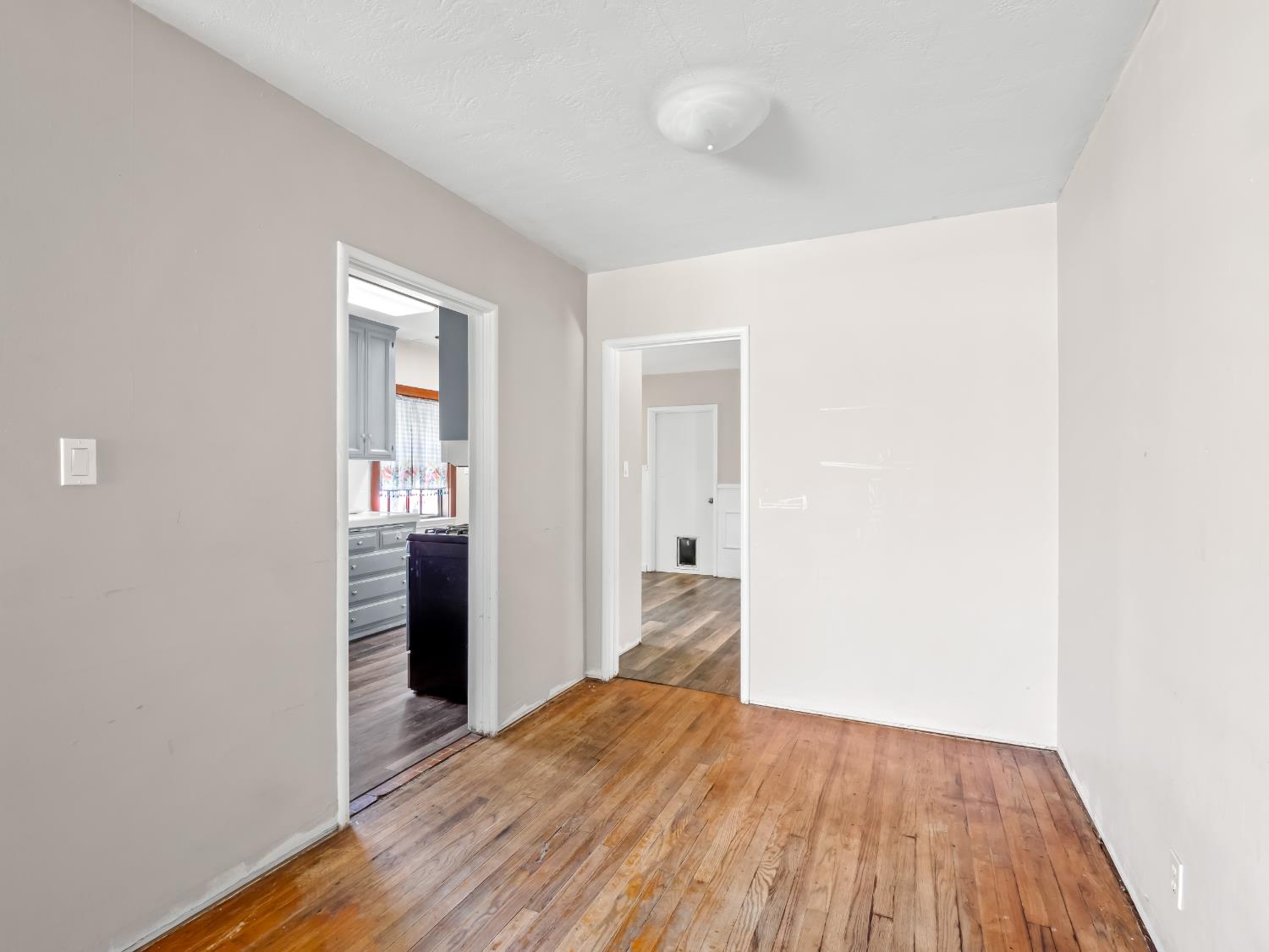 303 W Fedora Avenue