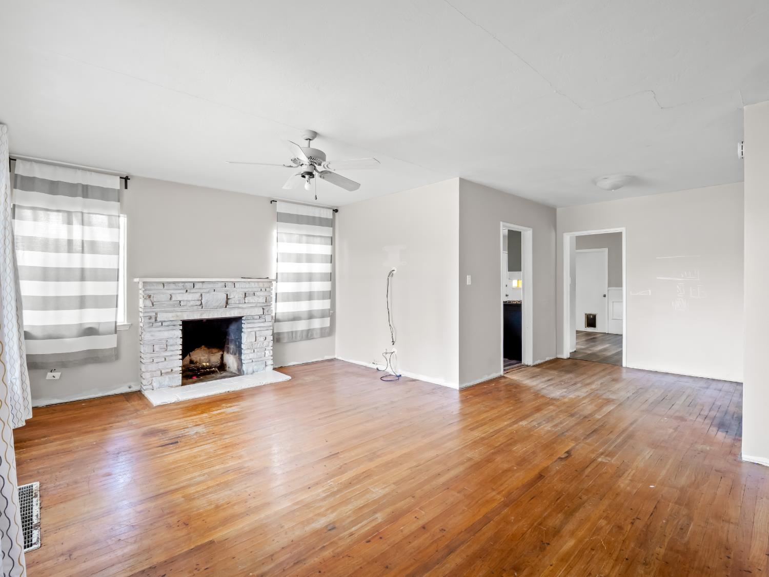 303 W Fedora Avenue