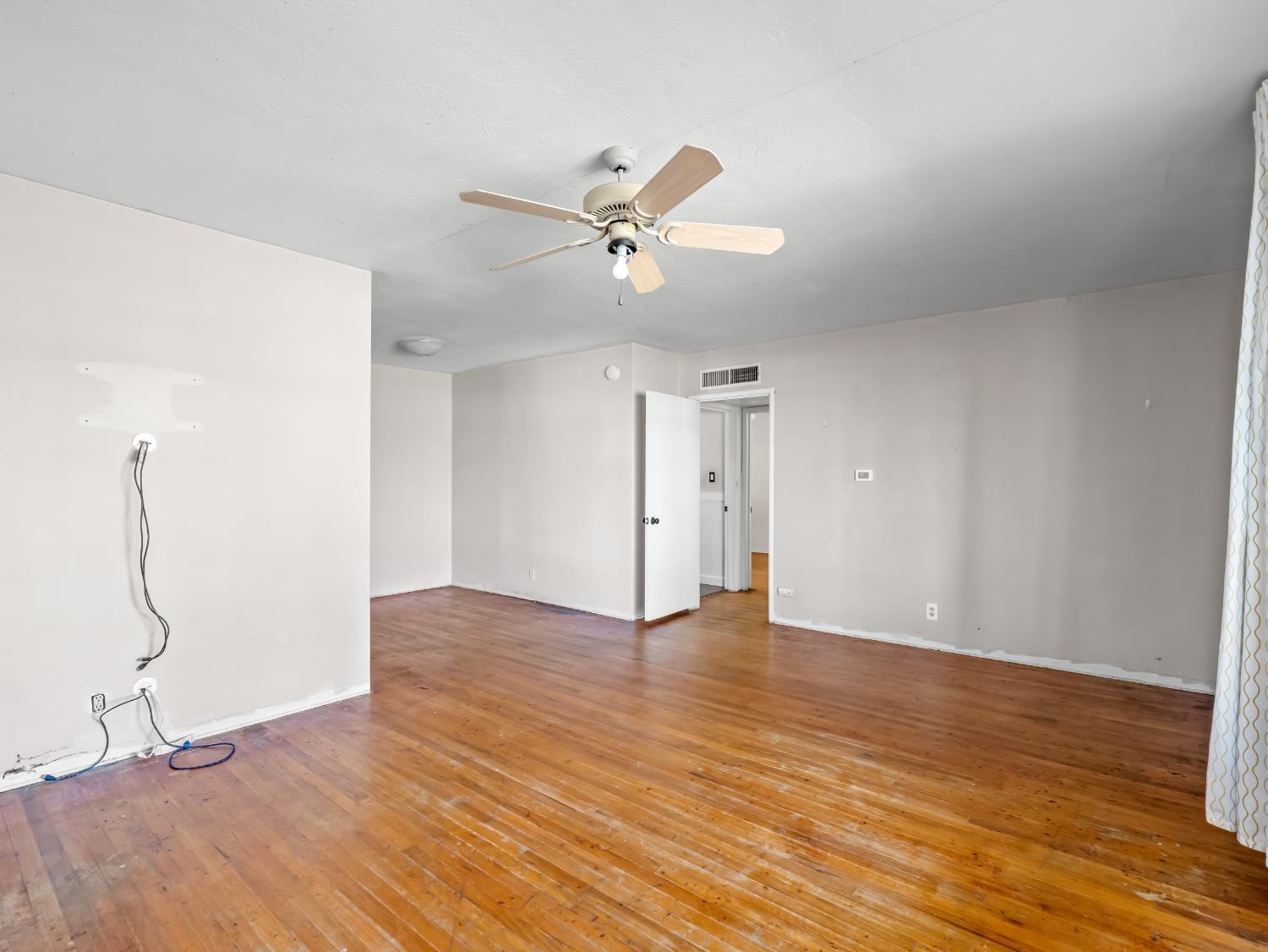 303 W Fedora Avenue