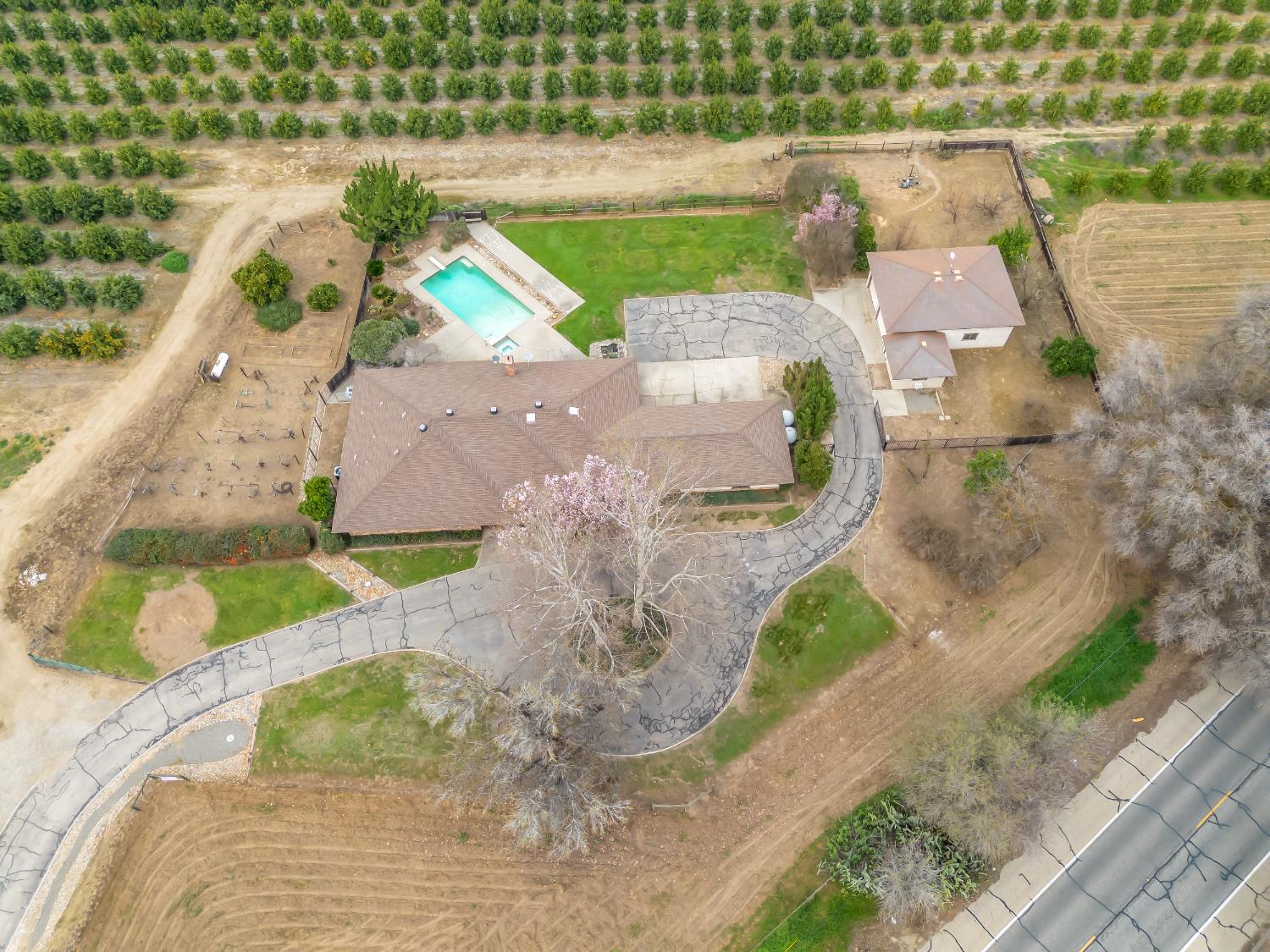 19240 E Trimmer Springs Road
