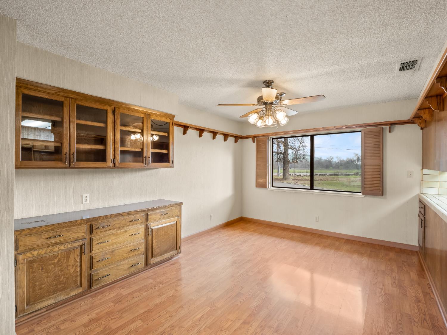 19240 E Trimmer Springs Road