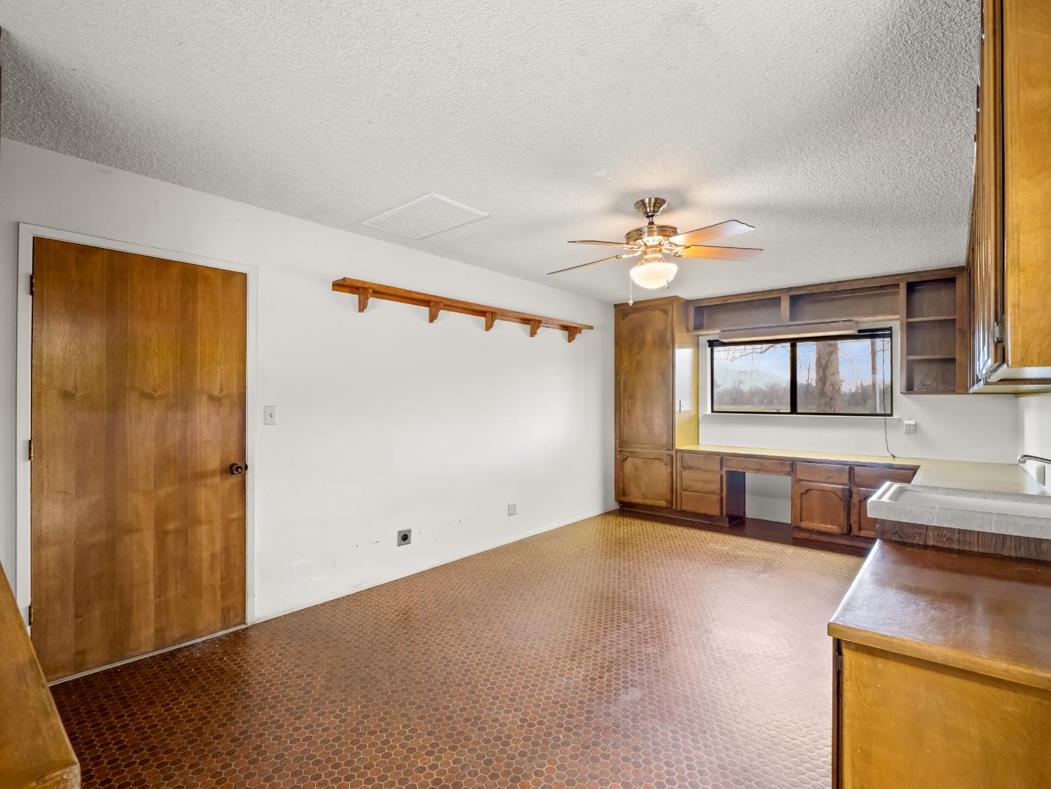 19240 E Trimmer Springs Road