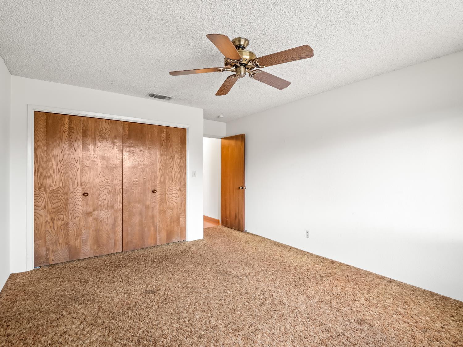 19240 E Trimmer Springs Road