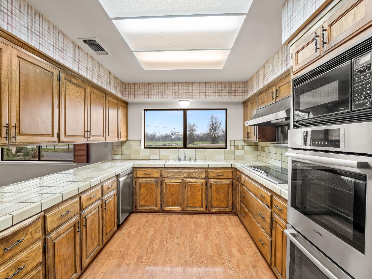 19240 E Trimmer Springs Road