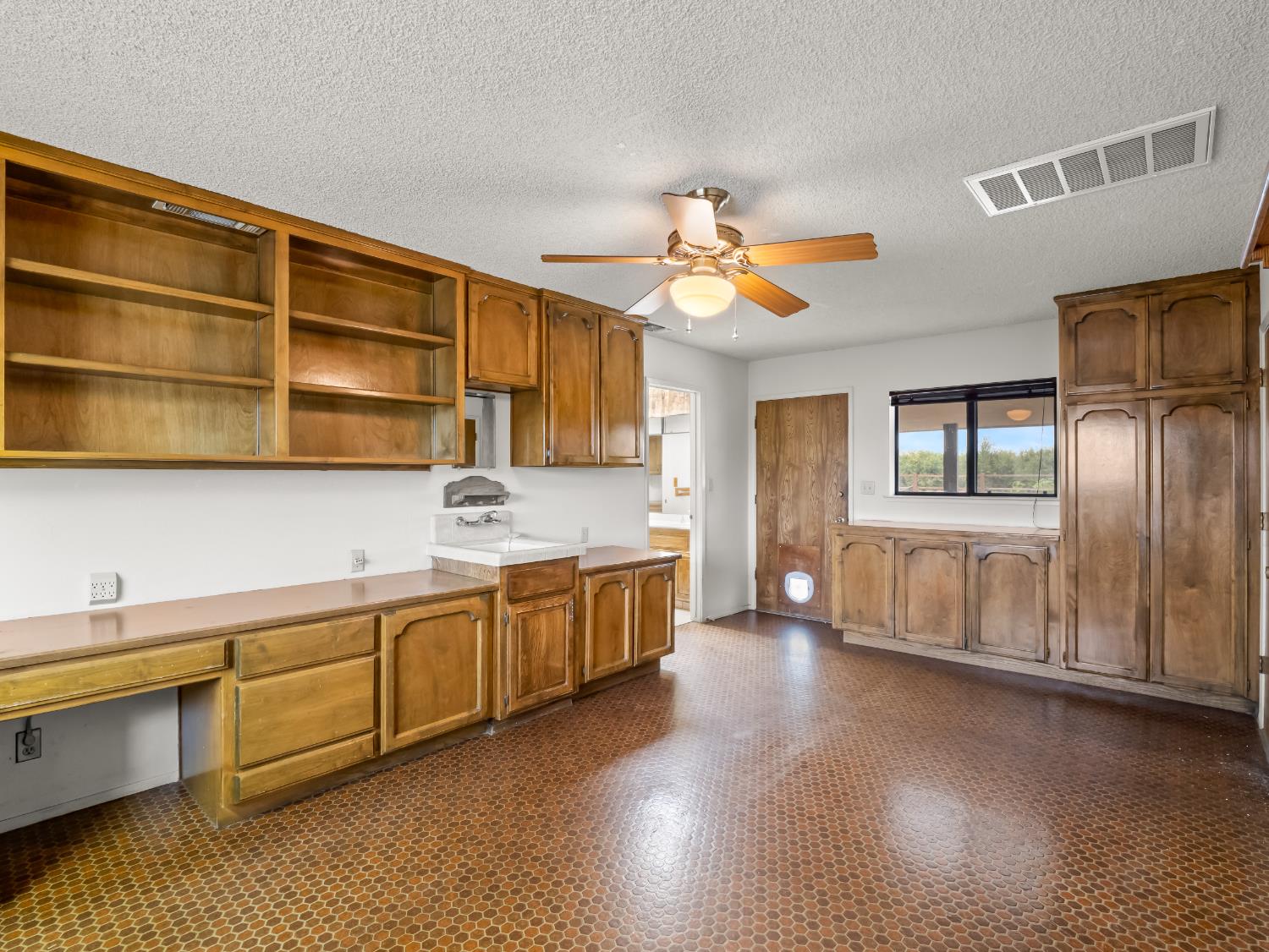 19240 E Trimmer Springs Road