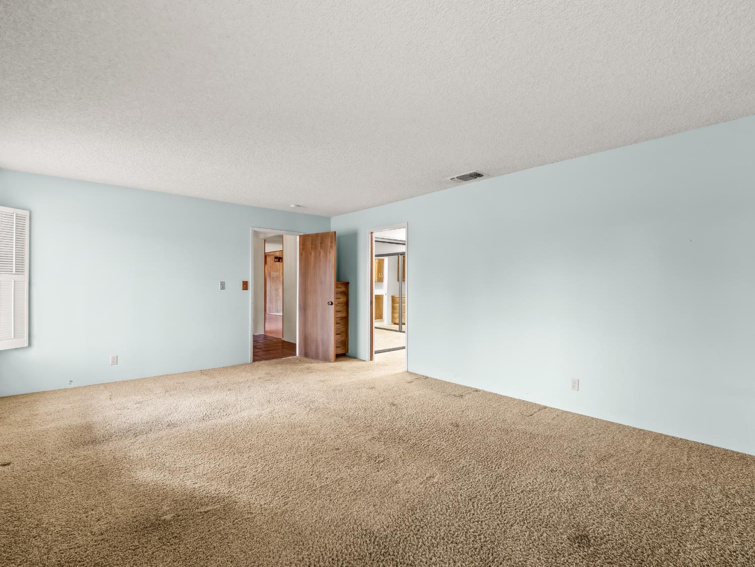 19240 E Trimmer Springs Road