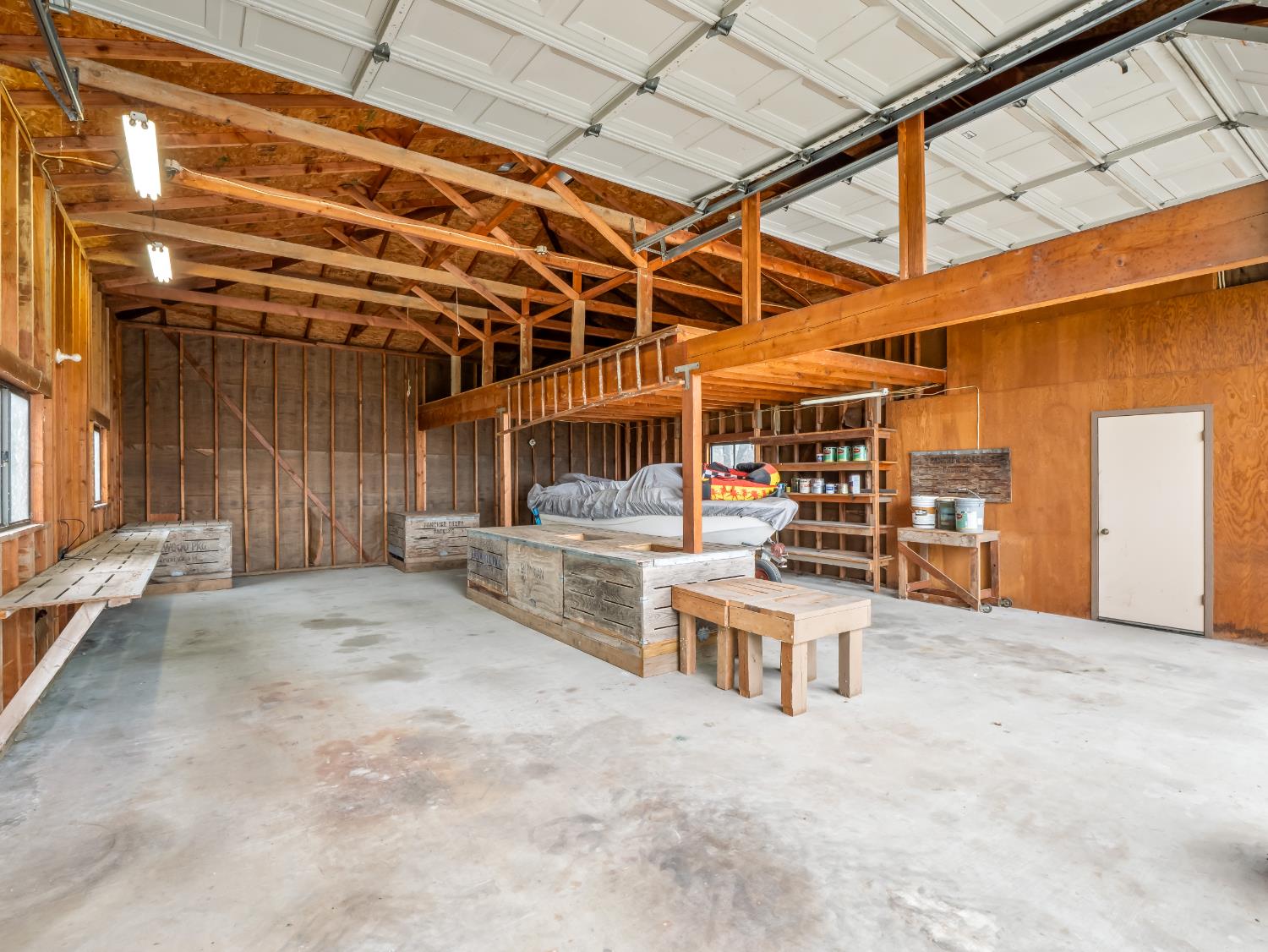19240 E Trimmer Springs Road