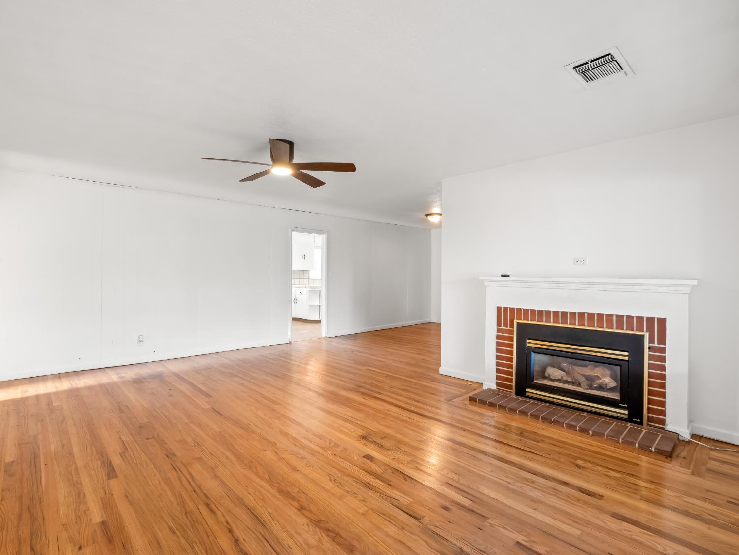 732 W Cortland Avenue