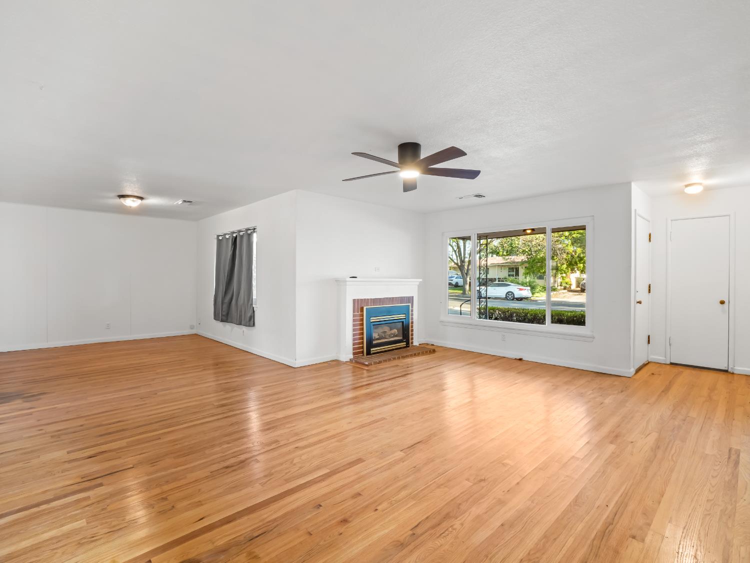 732 W Cortland Avenue