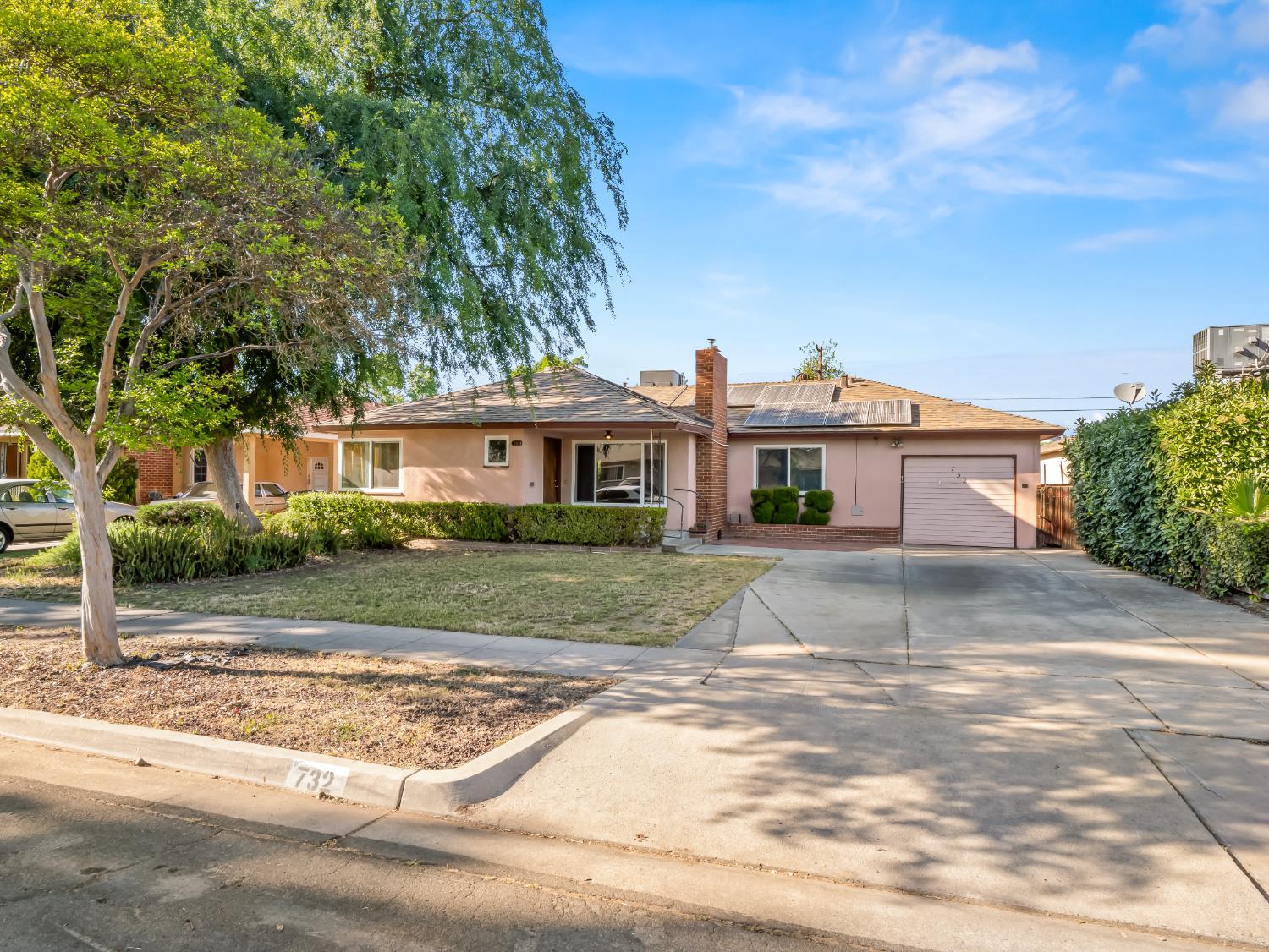 732 W Cortland Avenue