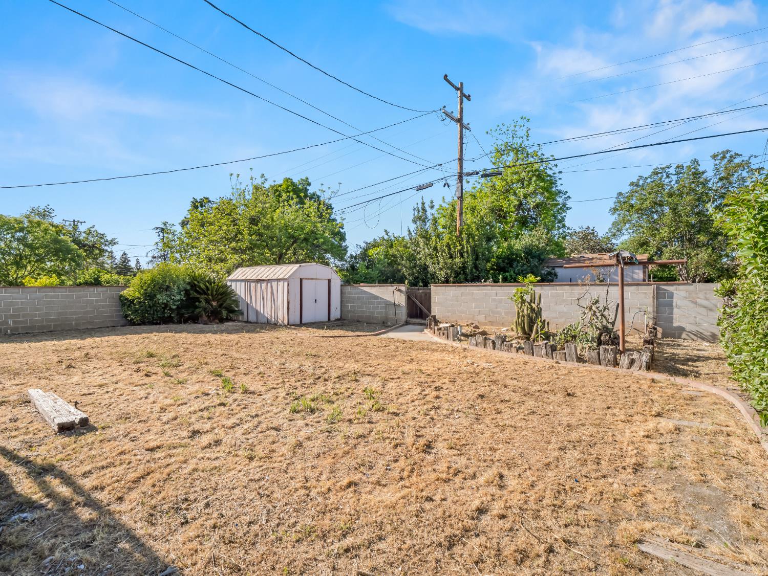 732 W Cortland Avenue