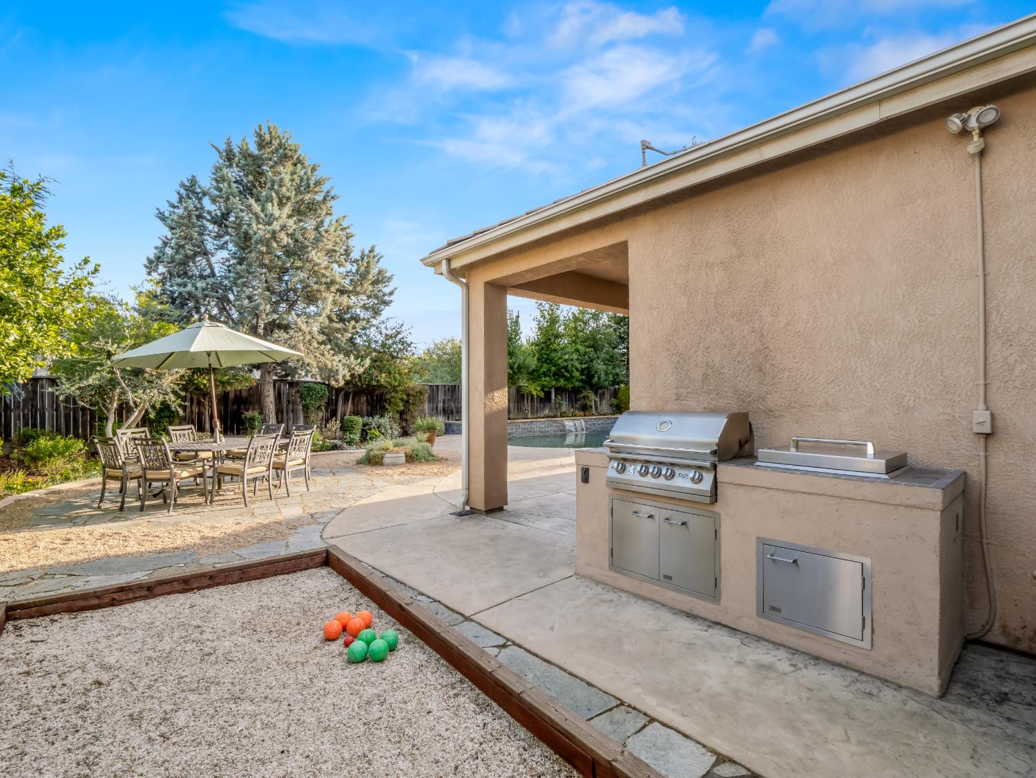 534 Heritage Avenue