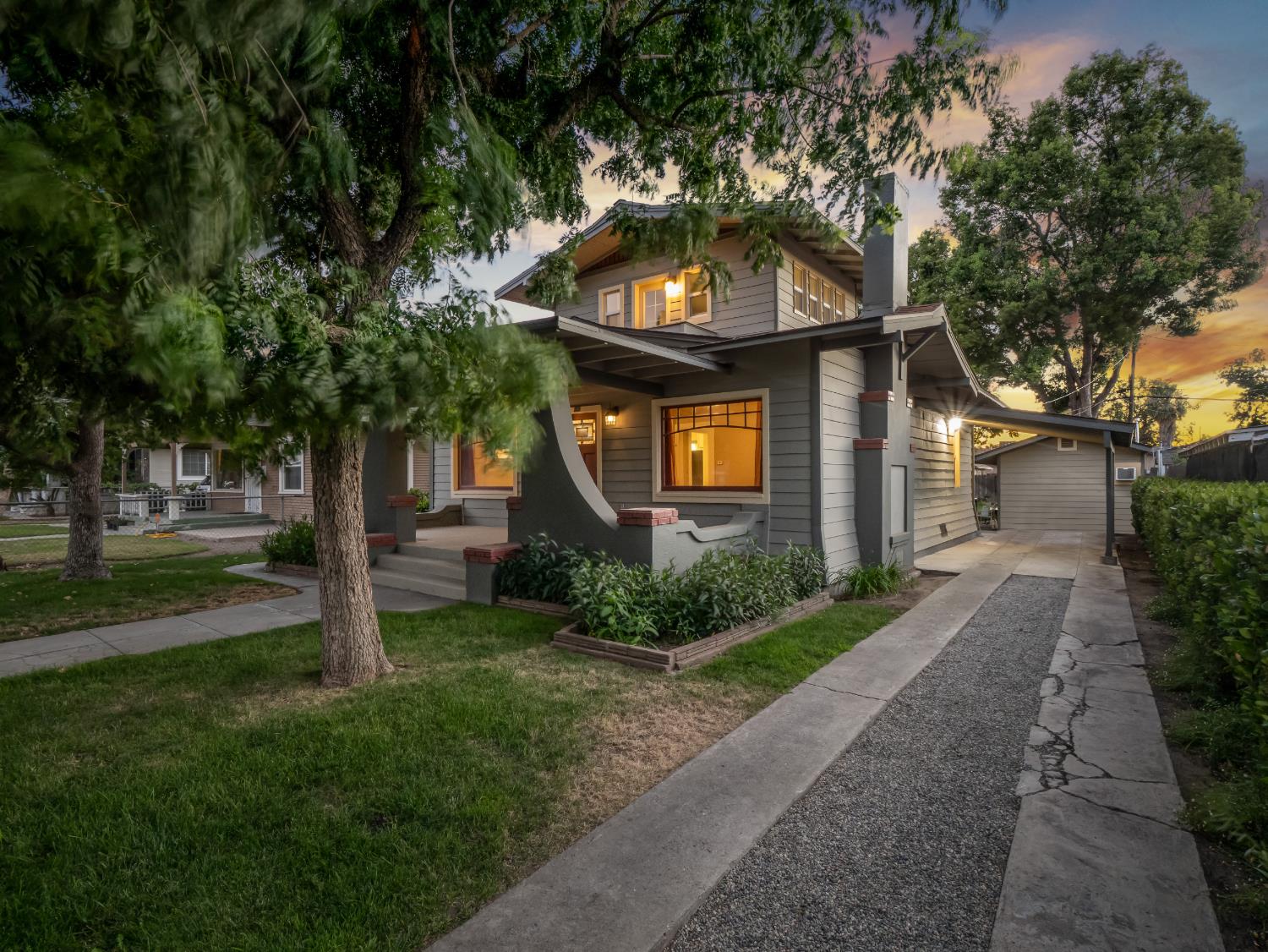 801 N Safford Avenue