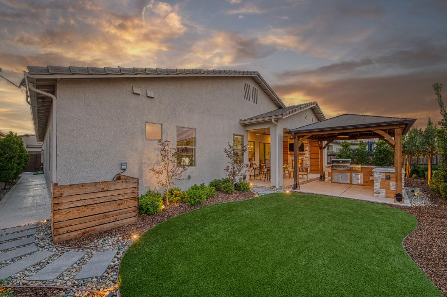 11114 N Via Rimini Drive